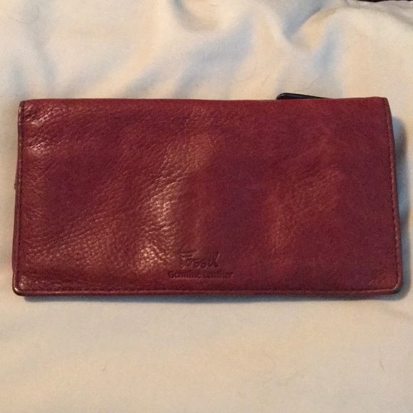 Fossil Handbags - Fossil genuine leather wallet